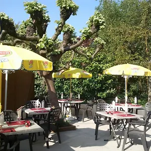 https://hotel-alain-et-martine.hotels-rhonealpes.com